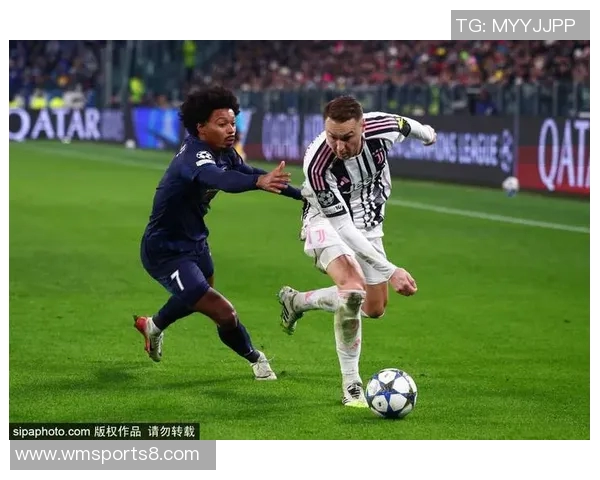 王俊光对决精彩瞬间回顾与分析，揭示其在比赛中的战术与表现